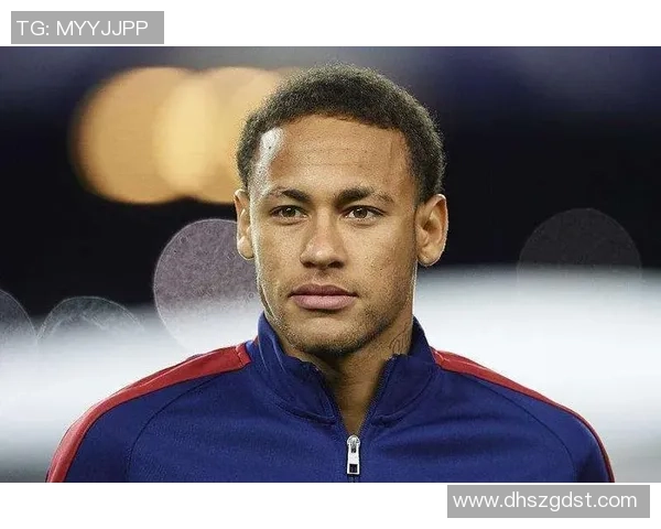 足球球星独特打法解析：从技术特点到场上表现的全面剖析